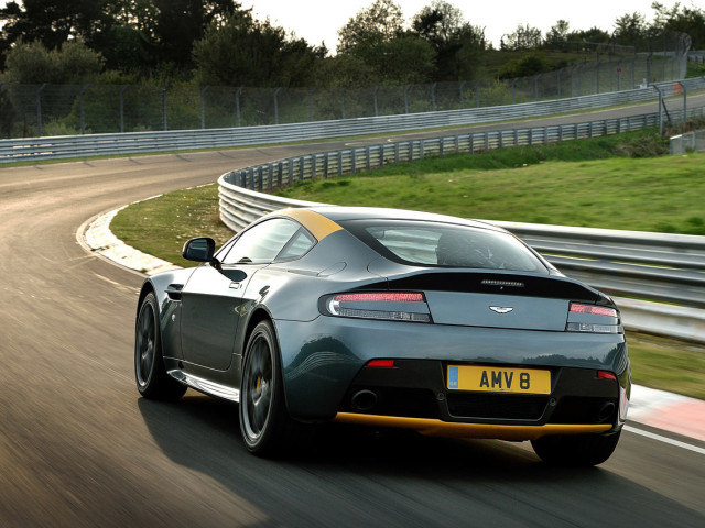 aston martin v8 vantage gt pic #123903