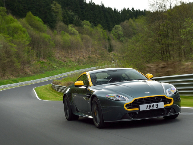 aston martin v8 vantage gt pic #123904