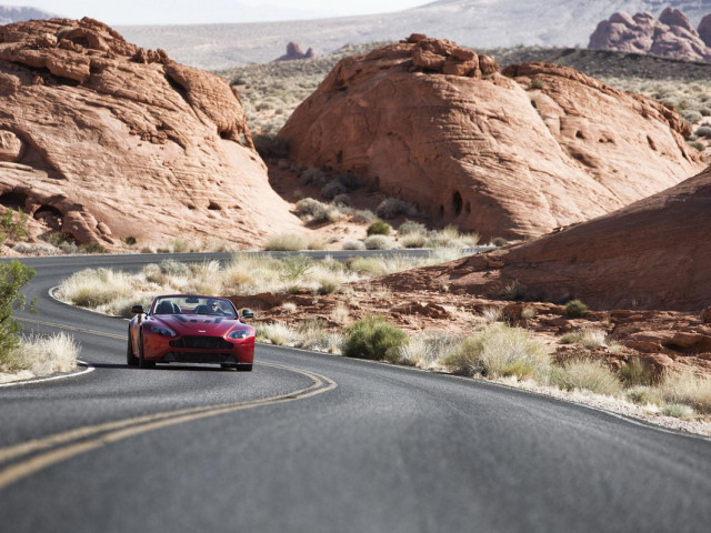 aston martin  v12 vantage s 2014 pic #124479