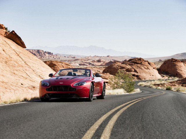 aston martin  v12 vantage s 2014 pic #124481