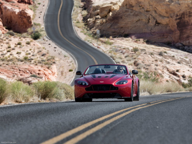 aston martin v12 vantage s roadster pic #124834