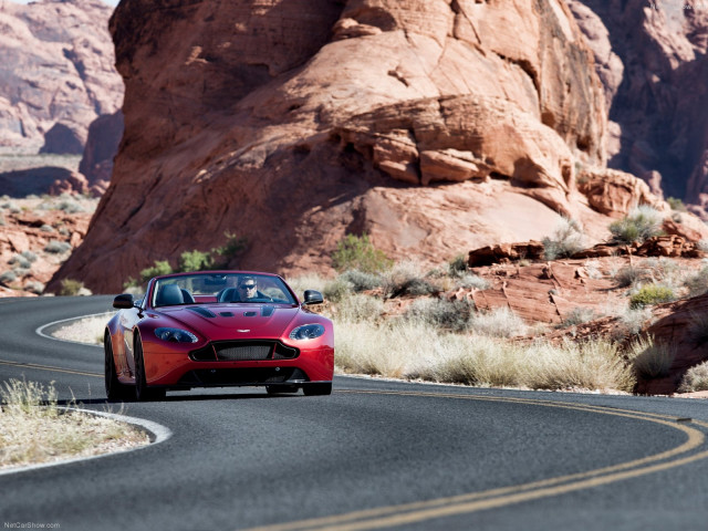 aston martin v12 vantage s roadster pic #124835