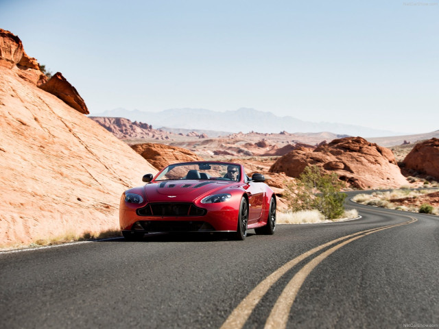 aston martin v12 vantage s roadster pic #124836