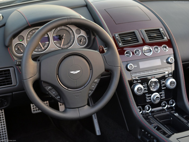 aston martin v12 vantage s roadster pic #131682