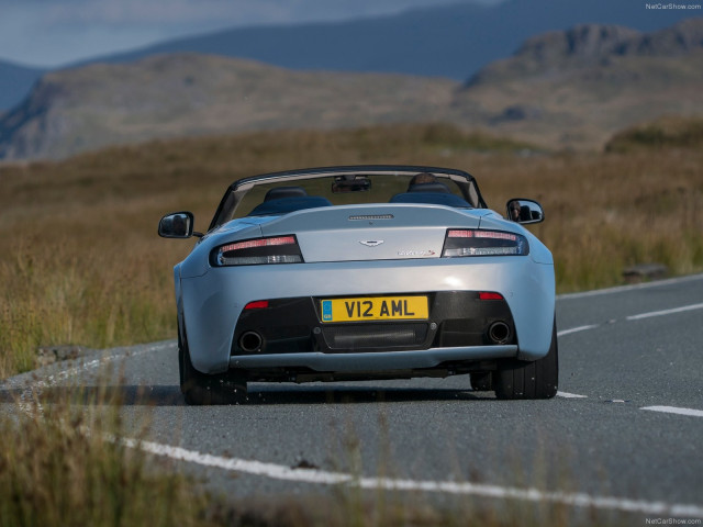 aston martin v12 vantage s roadster pic #131688