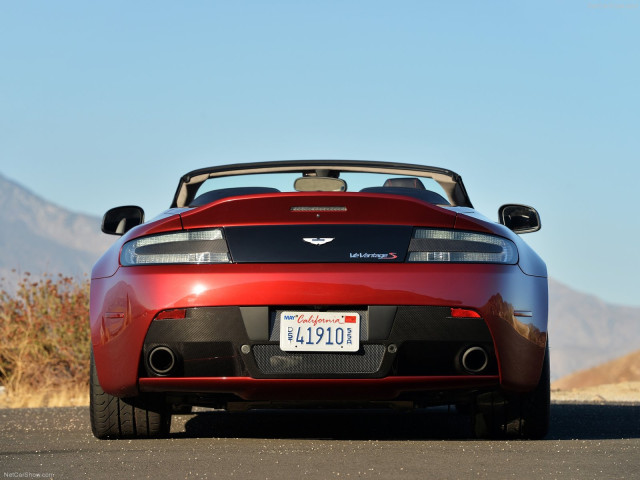 aston martin v12 vantage s roadster pic #131690