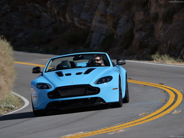 aston martin v12 vantage s roadster pic #131692