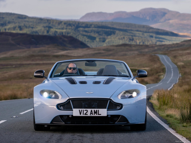 aston martin v12 vantage s roadster pic #131698