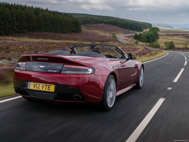 aston martin v12 vantage s roadster pic #131702