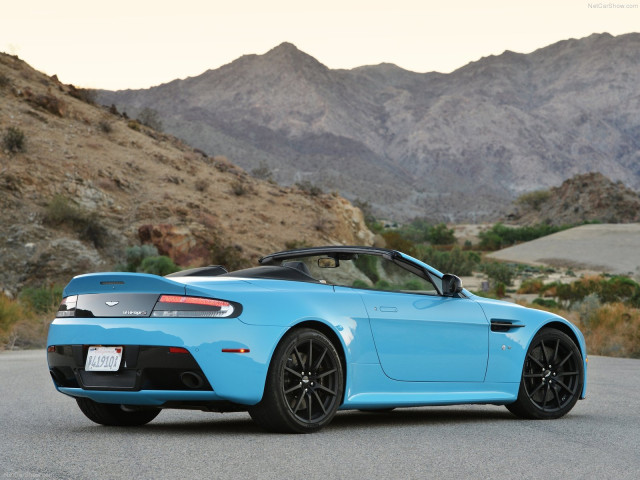 aston martin v12 vantage s roadster pic #131710