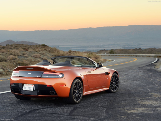 aston martin v12 vantage s roadster pic #131713