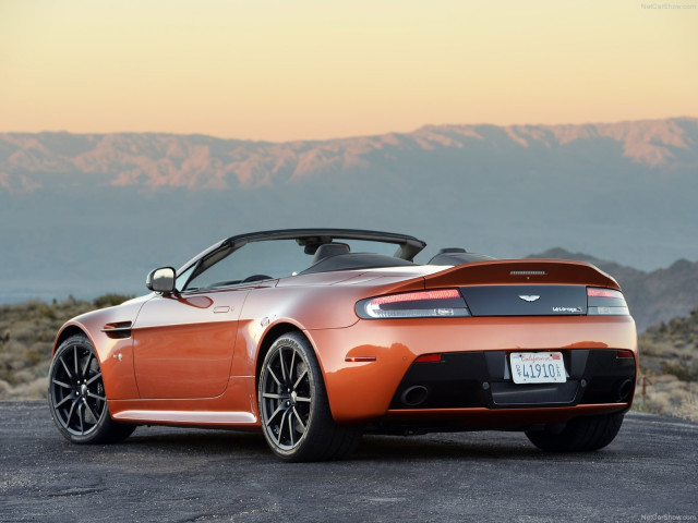 aston martin v12 vantage s roadster pic #131714