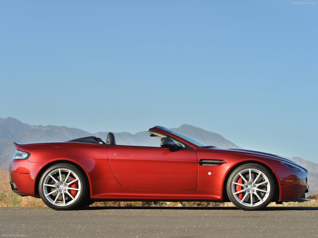 aston martin v12 vantage s roadster pic #131725