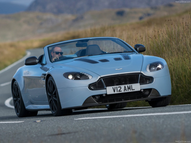 aston martin v12 vantage s roadster pic #131735