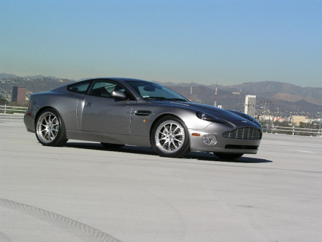 aston martin v12 vanquish pic #13213