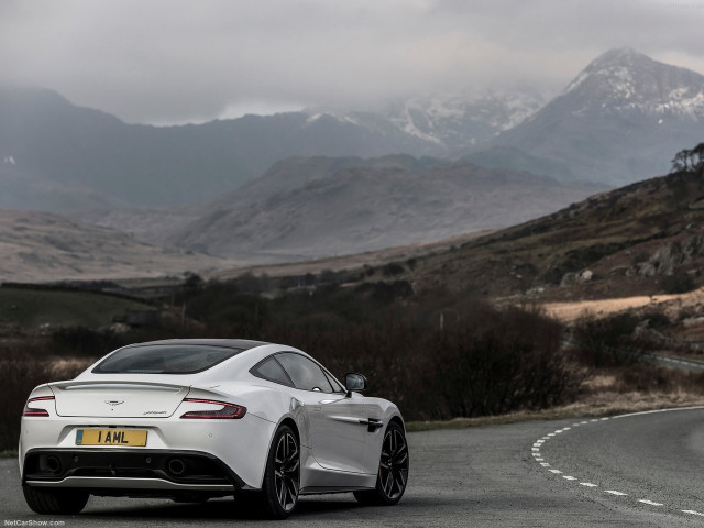 aston martin vanquish carbon white pic #138786