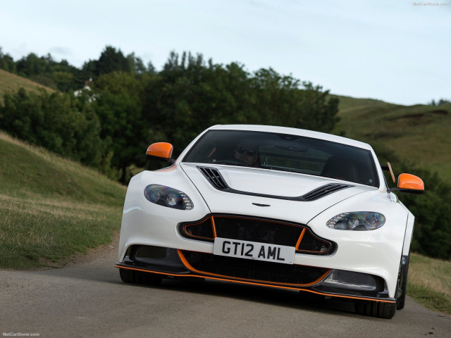 aston martin vantage pic #149545