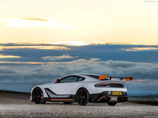 aston martin vantage pic #149553