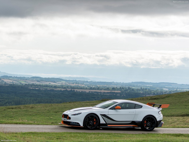 aston martin vantage pic #149554