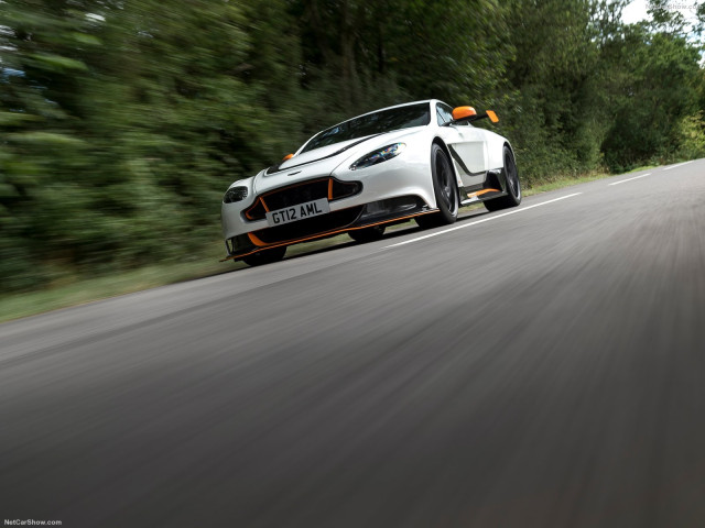 aston martin vantage pic #149558