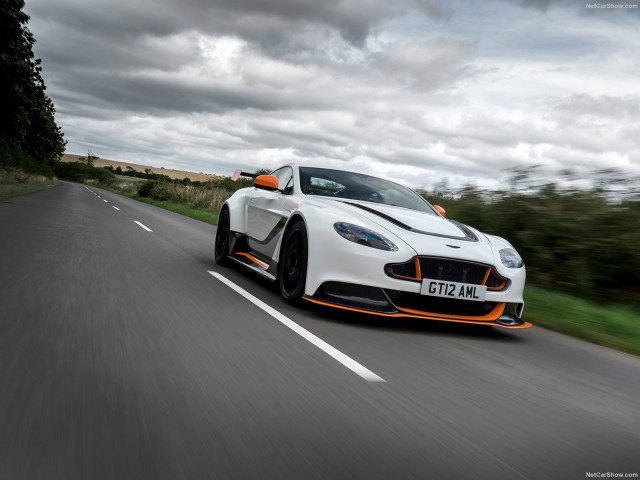 aston martin vantage pic #149560