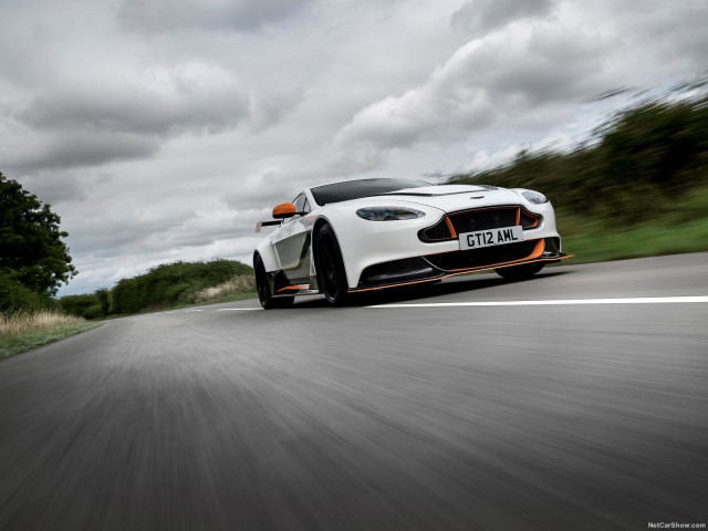 aston martin vantage pic #149561