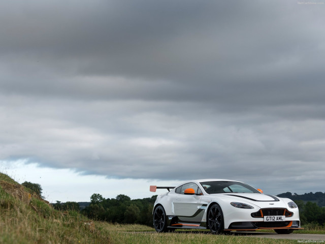 aston martin vantage pic #149565