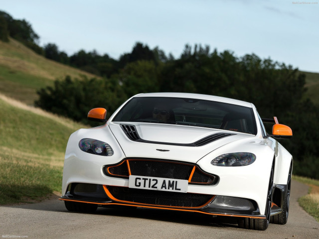 aston martin vantage pic #149566