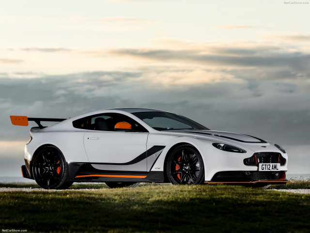 aston martin vantage pic #149574