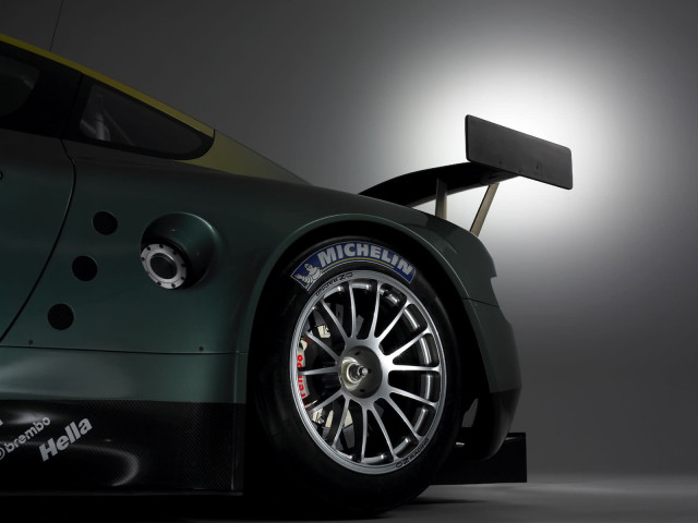 aston martin dbr9 pic #17001