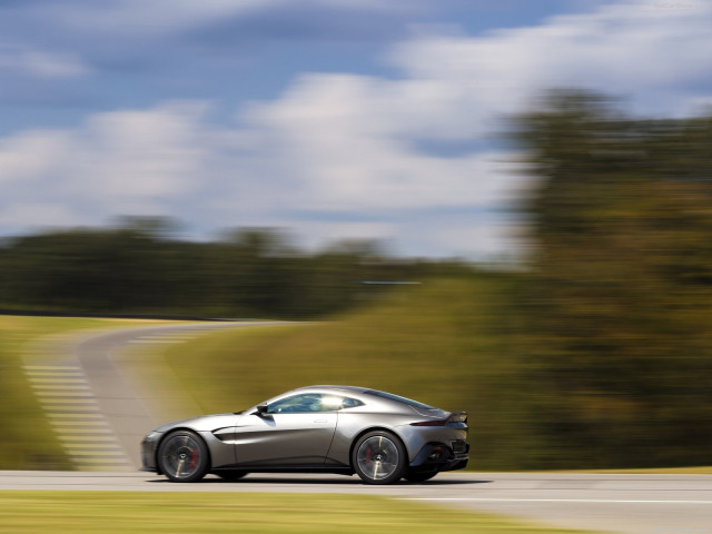 aston martin vantage pic #183666