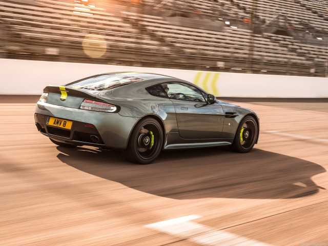 aston martin vantage amr pic #185871