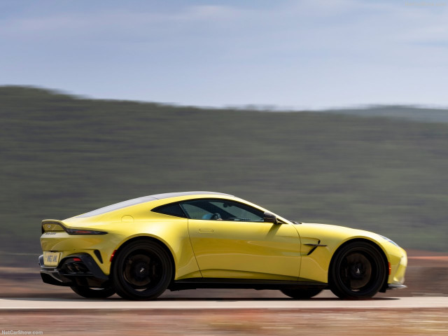 aston martin vantage pic #205588