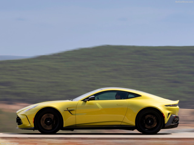 aston martin vantage pic #205593