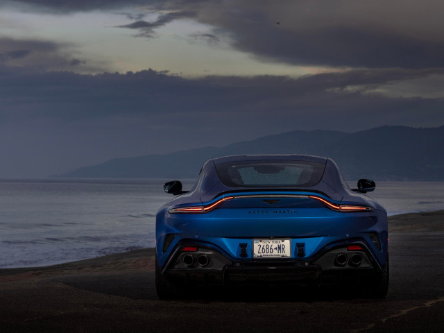 aston martin vantage pic #207926