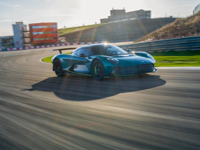 aston martin valhalla pic #208051