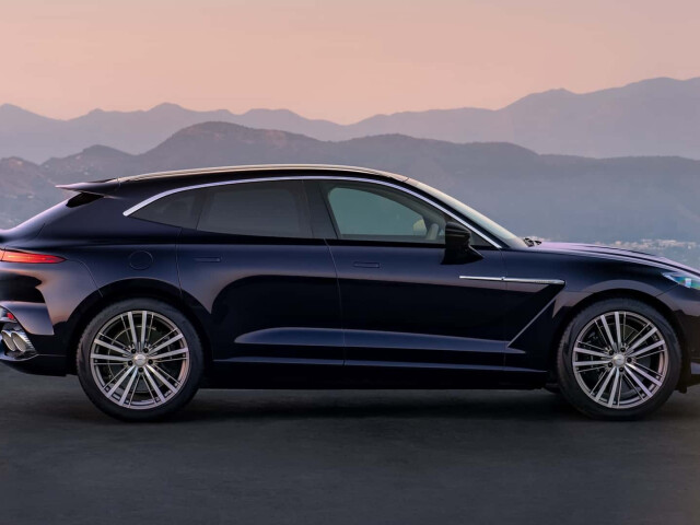Aston Martin DBX I (DBX) photo 210855