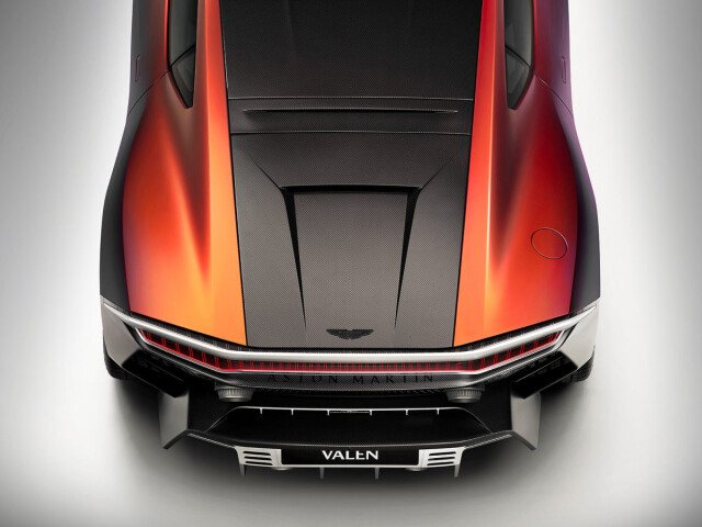 Aston Martin Valen I photo 211293