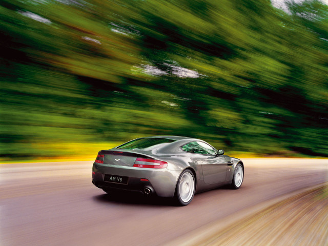 aston martin v8 vantage pic #27059