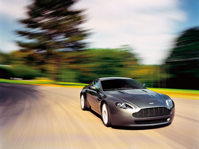 aston martin v8 vantage pic #27060