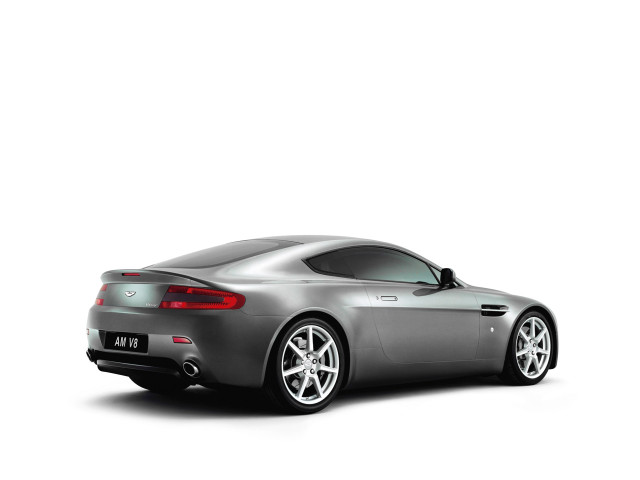 aston martin v8 vantage pic #27070