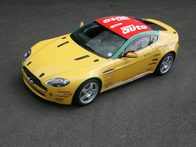 aston martin v8 vantage pic #37368