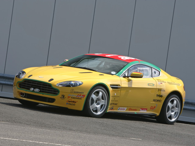 aston martin v8 vantage pic #37371