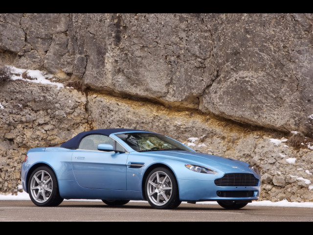 aston martin v8 vantage roadster pic #45334