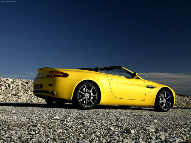 aston martin v8 vantage roadster pic #47521