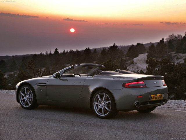 aston martin v8 vantage roadster pic #47522