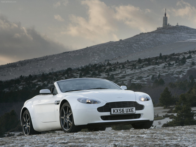 aston martin v8 vantage roadster pic #47529