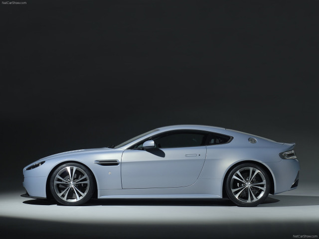 aston martin v12 vantage rs pic #50111