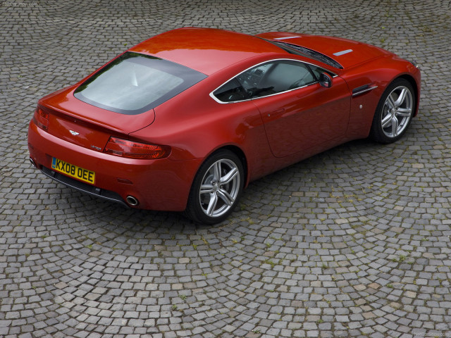 aston martin v8 vantage pic #56681