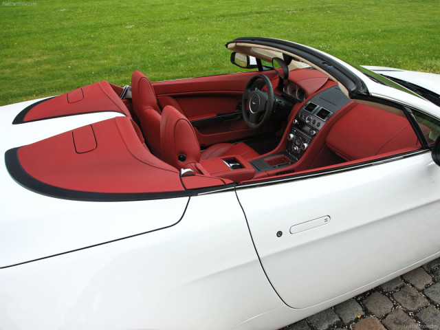 aston martin v8 vantage roadster pic #56714